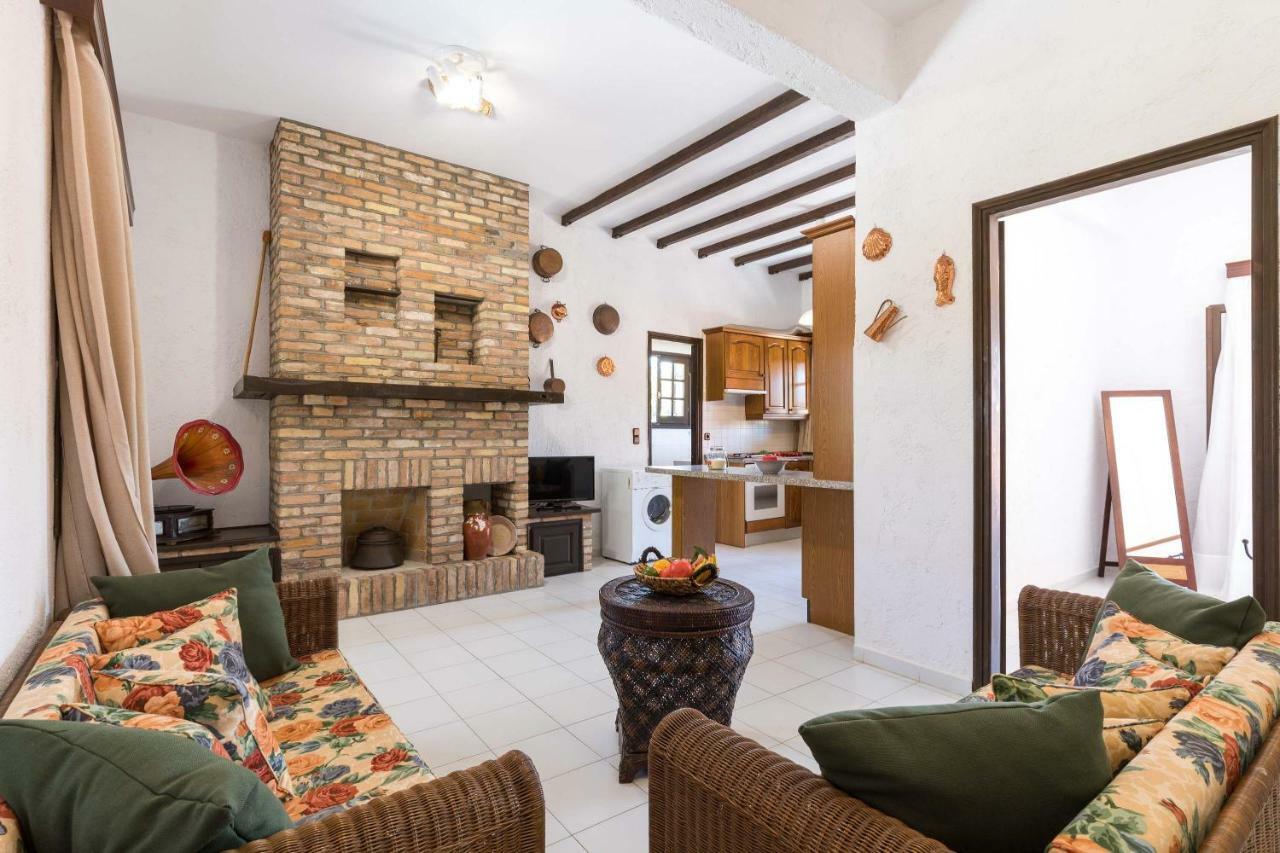 Terra Corfu Chalikounas Cottage Paramonas  エクステリア 写真